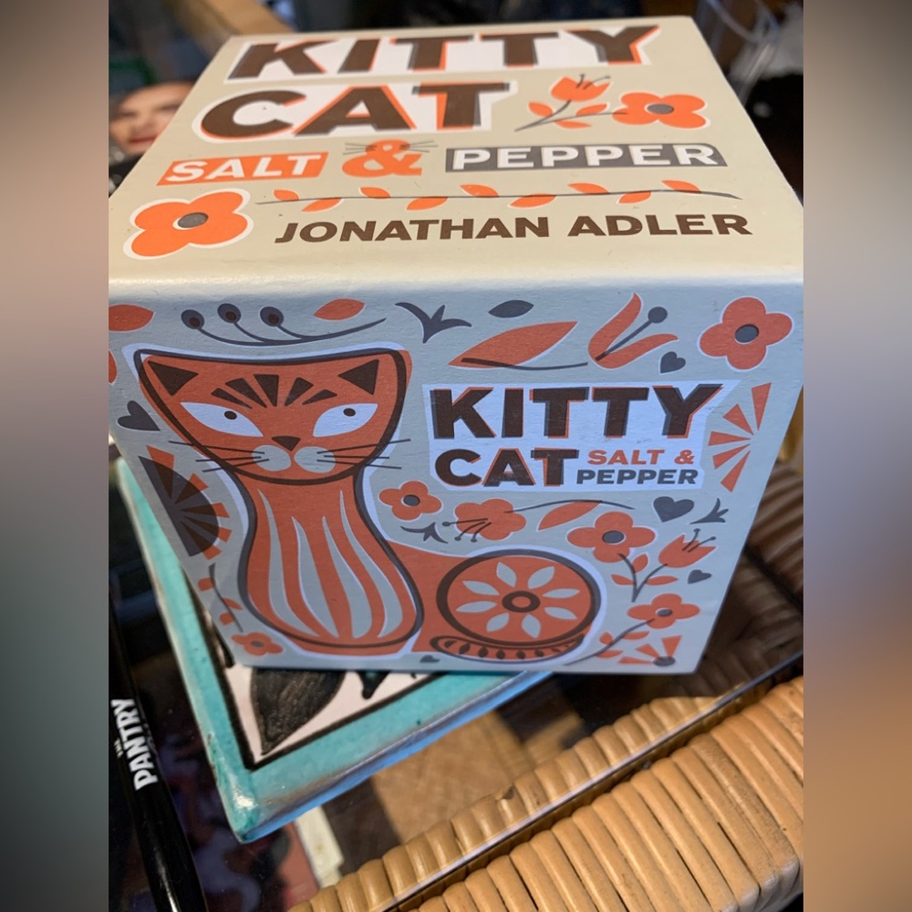 NEVER USED❤️ JONATHAN ADLER KITTY CAT SALT & PEPPER